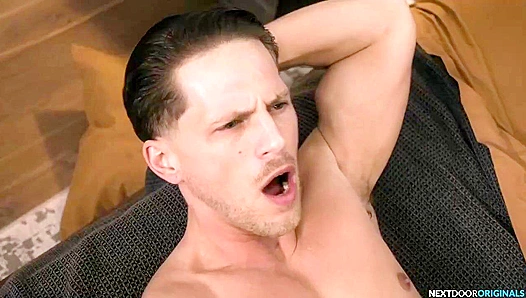 Carter Woods Takes Control: Deep anal ride with Roman Todd NextDoor Originals