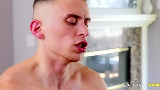 Dante Martin Takes Quentin Gainz Deep in Steamy First Ride – GayPornX 18+