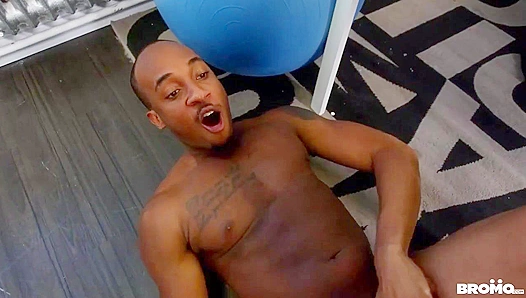 Bo Sinn Dominates Trent King with Raw, Unstoppable Lust – Steamy Gay Encounter