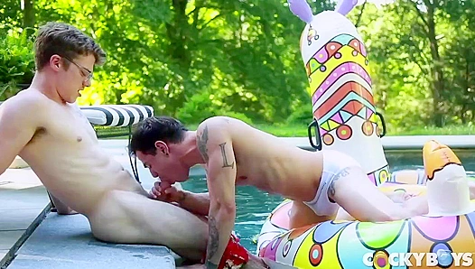 Blake Gets Pounded by Levis Thick Rod Poolside – Steamy Bareback Action