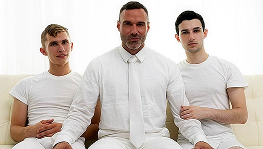 Hustler Seduces Innocent Mormon Boy – Hot Elder Takes Him Deep 18+