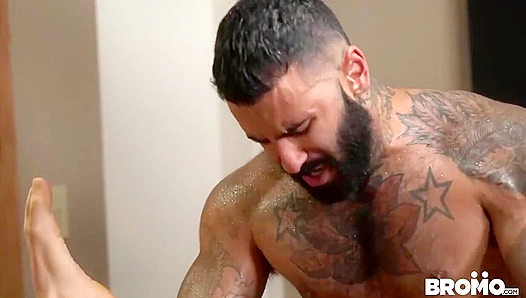 Steamy Lockdown Lust: Rikk Jays Hot Heavy Ass Riding – GayPornXCLUSIVE