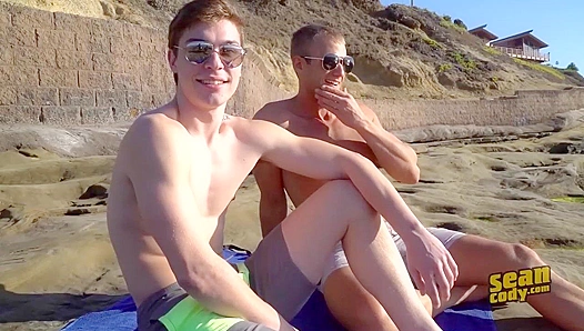 Blaze Gino Go Raw: Steamy Bareback Action Ignites – SeanCody