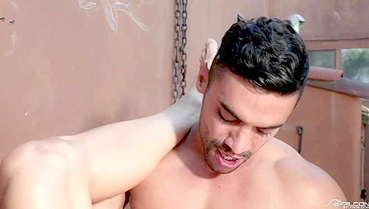 Arad Winwin Takes Rough Outdoor Pound from Skyy Knox – Falcon Studios