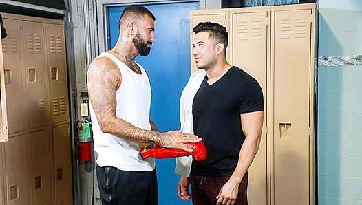 Rikk Hunts Muscle Men — Raw Passion, Sweat Bareback Fire – Gay Porno Hub 18+