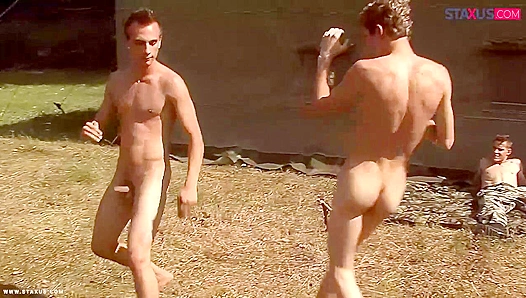Vlado Iresch Takes Center Stage in Wild Gay Anal Action – XXX