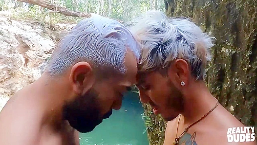 Twink Rides Hard Under Cancn Sun: Wild Bareback Passion – RealityDudes