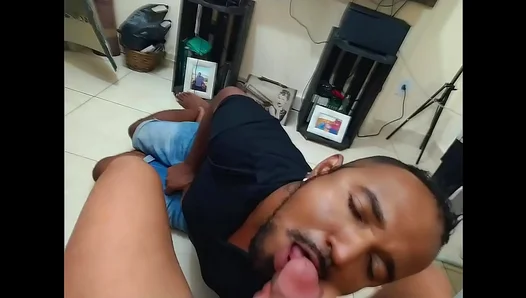 Deep Throat Glory: Hung Stranger Takes Leks Thick Rod in Raw Blowjob – XXX