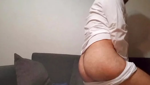 Massive Ass Hard as Steel—This Hunk Goes Wild In A Hot Solo Session – StraightHunk 18+