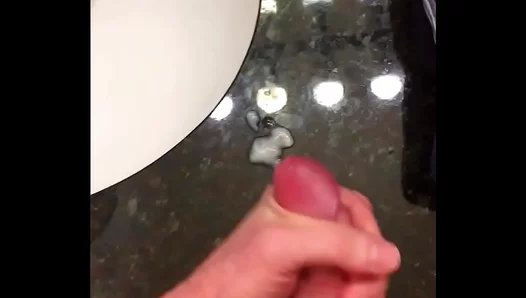 Blowjob Bliss: Massive Morning Rod Explodes in Hot Shower Sex – XXXGayScene 18+