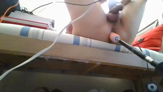 Riding the Vibe High: Amateur Cocksucker Chases Orgasmic Anal Pleasure – 18+
