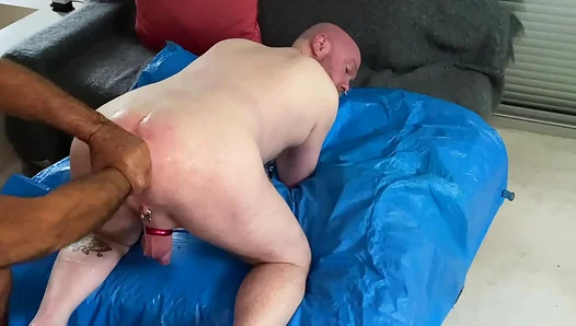 Crowne Gets Stretched Wide: Fisting His Own Hole Hard – IntenseGay 18+