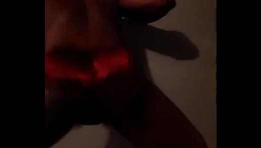 Twerking Perfection: Solo Twink Shakes That Booty Hard – 18+