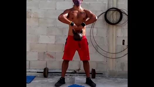 Sweat-Slicked Latino Hunk Shows Off Rock-Hard Body Under Hot Sun – TinyGays 18+