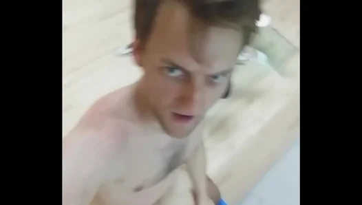 Serbian Beast Rides Israeli Cutie Hard in Steamy Bareback Session – HotGaySexTub3 18+