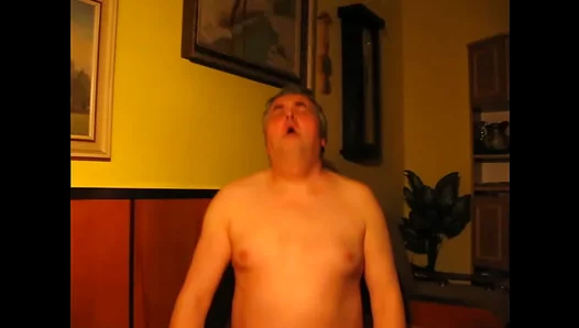 Mind-Blowing Solo Ride: Max Gets Stretched Blows Load Deep – GayTearSheet 18+
