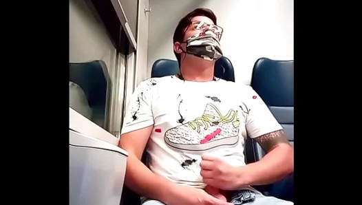 Hard Solo Ride: Hot Guy JERKS OFF on Packed Italian Transit – SteamyGayX 18+