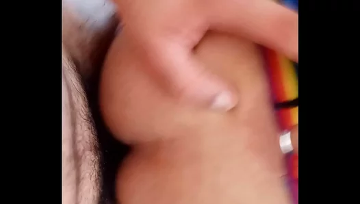 East Zone studs unleash raw desire in steamy bareback hookup – 18+
