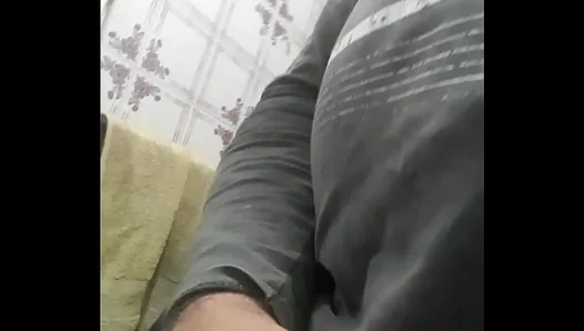 Swallowing Every Drop: Horny Amateurs Share Cum Secrets – 18+