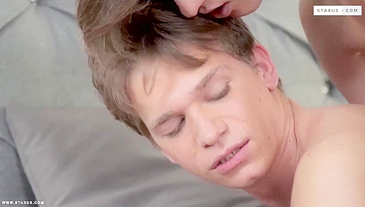 David Hollister Jacob Dolce Get Wild in Hot Bareback Action – GayXXX