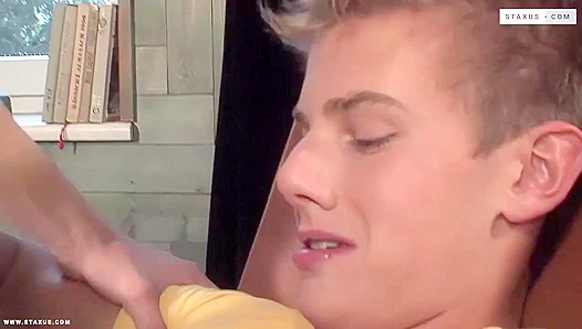 Andrew Shutt Johnny Hunter Fuck Hard in Steamy Anal Quickie – GayXXX