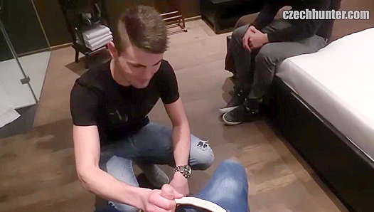 Triple Pleasure: Muscle Hunks Share Steaming Blowjob Fun – XXX Gay