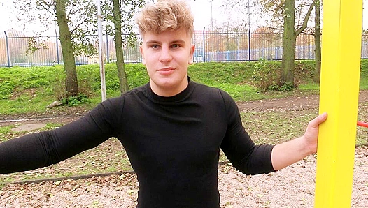 Blonde Muscle Top Gets Wrecked in Raw POV Ass Fuck – HotGayXXX 18+