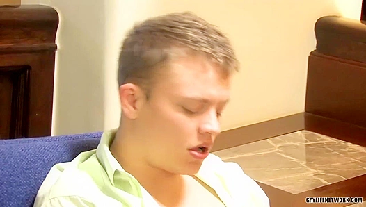 Job Interview Turned Steamy: Nathan Takes Micahs Thick Dick Deep – GayPornX 18+