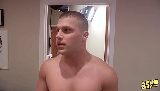 Hard Hunk Action: Two Jocks Go Raw Without Holding Back – SeanCodyNSW