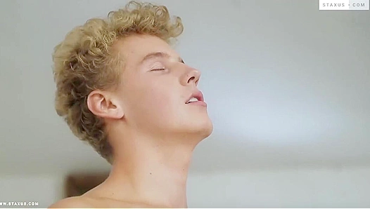 Adam Veller Nick Fox Unleash Raw Passion in Twin Peaks Heat – GayXXX