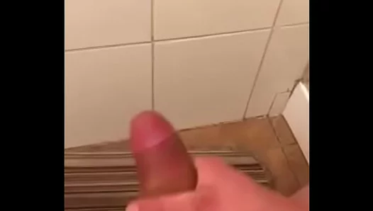 Alone Aroused: Huge Cum Shot Spurts in Shower – HotGayCams 18+