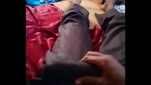 Craving That Morning Wood: Dan Devours Thick Black Cock – TinyGays 18+