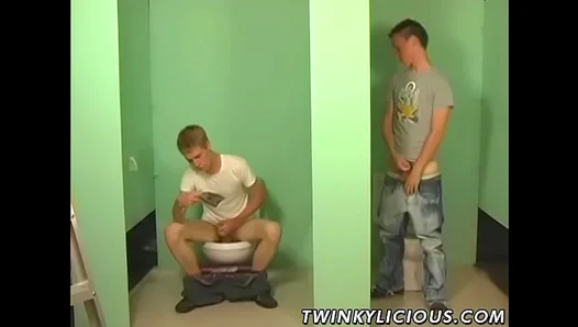 Submissive Twink Begs for Glory Hole Blowjob After Foreplay Tease – GayPornHub 18+