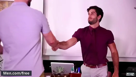 Diego Sans Casey Jack Heat Up the Gym with Intense Muscle-on-Muscle Action – GayPowers 18+