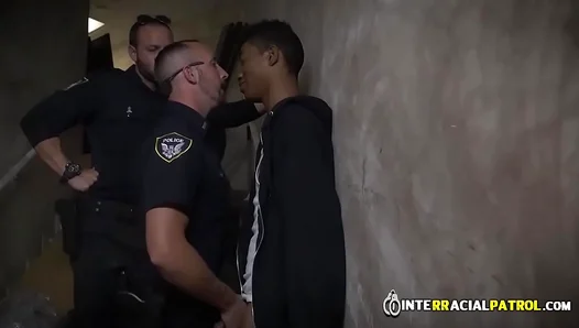 Steamy Encounter: Officer Dominates in Intense interracial Action – 18+