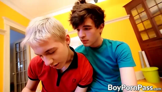 Twink Devours Cock Then Gets Pounded Raw – Wild Ride from Blowjob to Bareback Anal –