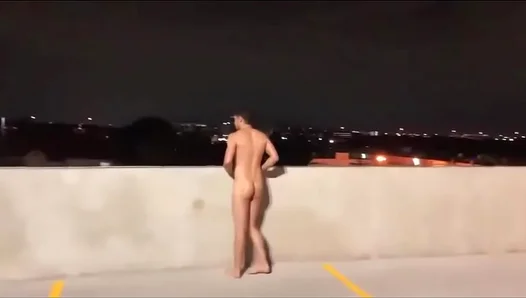 Hot Naked Fun Under the Sun: Steamy Outdoor Hookups – GayPornFun 18+