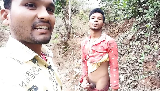 Lost in Lust: Jacking Off Bareback Beneath the Blazing Sun – Hot Gay Outdoors 18+