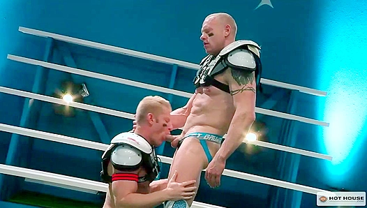 Jock Heat: Johnny V Aaron Get Dirty Outdoors – Savage Gay Action