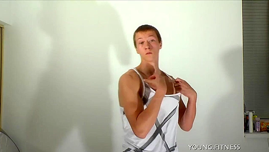 Sculpted Ripped Twink Flaunts His Chiseled Body Heat – EastBoys 18+