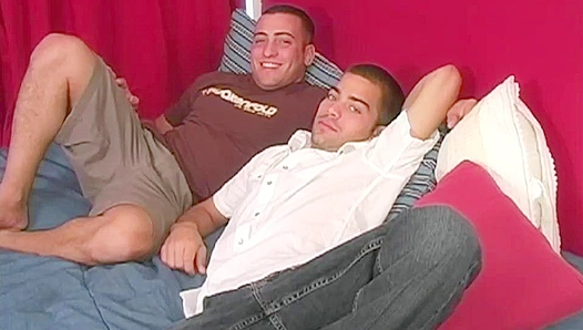 Rex Keegan Gets Hard — Steamy Group Masturbation Action – GayPornChat 18+