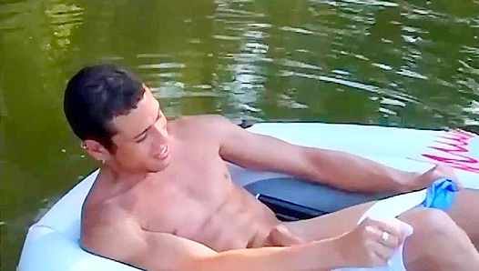 Hard-Ram Action: Hot Twink Takes Control on the Board – LollipopTwinks 18+