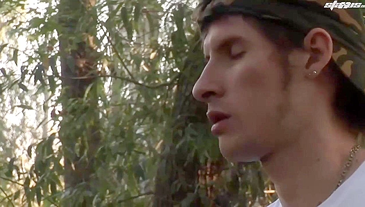 Outdoor Fucks End With A Huge Creamy Load – Staxus