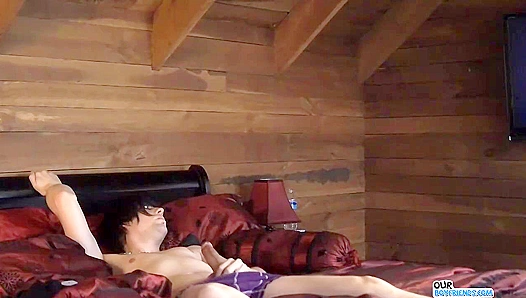 Emo Cutie Jizzes on Himself After Wanking His Thicker Cock – OurBoyFriends