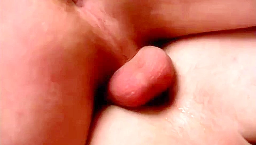 Double Trouble: Twin Twinks Swap Pounds for Pleasure –