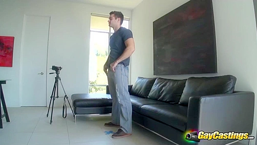 Horny Angel Scotty Moans While Getting Blowjob from Horny Stud – GayXXX
