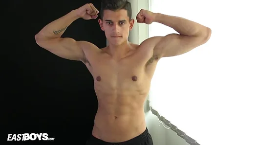 Breno Gomes Shows Off Rock-Hard Abs Sexiest Body Moves – GayPulse 18+