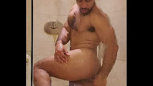 Steamy Latin Power: Massive Hard Cock Bared Under Hot Water – 18+