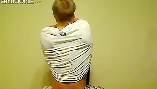 Toned Tan Guy Strokes His Thick, All-Natural Hard-On – Raw Muscle Desire