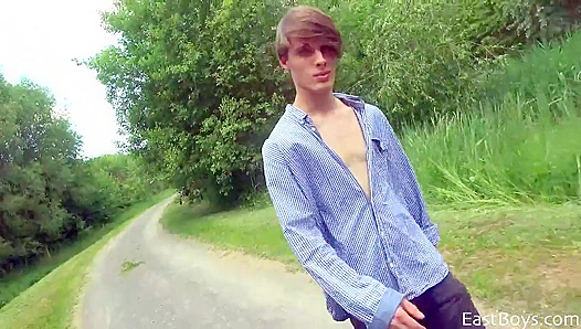 Muscle Cravings: Hung Jocks Desperate for Thick Dick – EastBoys 18+